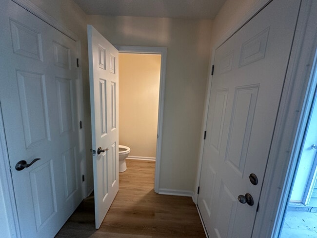 Photo - 16 Shadow Moss Pl