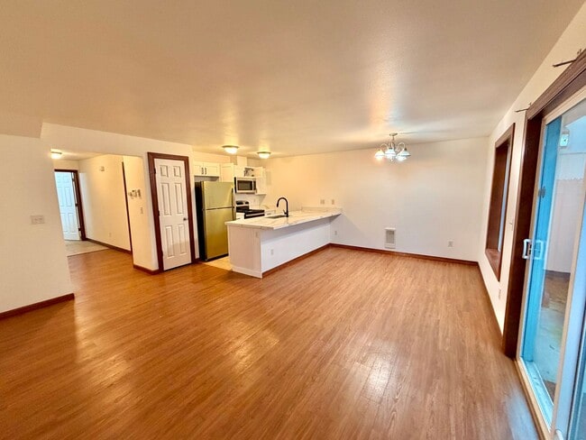 Photo - Spacious, remodeled two-level duplex