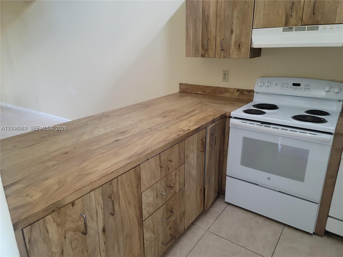 Photo - 6948 SW 36th Ct