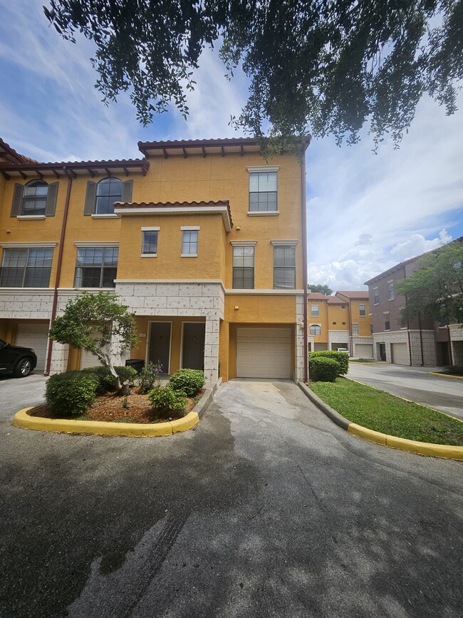 Photo - 6131 Metrowest Blvd Townhome