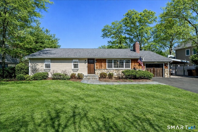 58 Davenport Dr