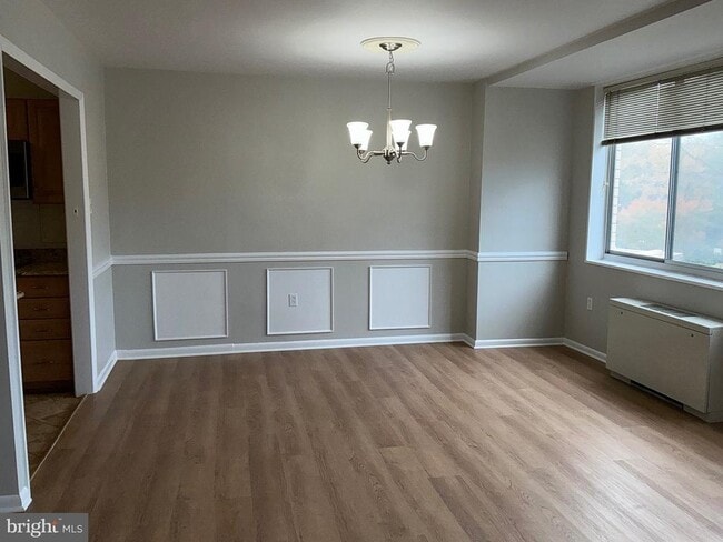 Photo - 10401 Grosvenor Pl Unit 506