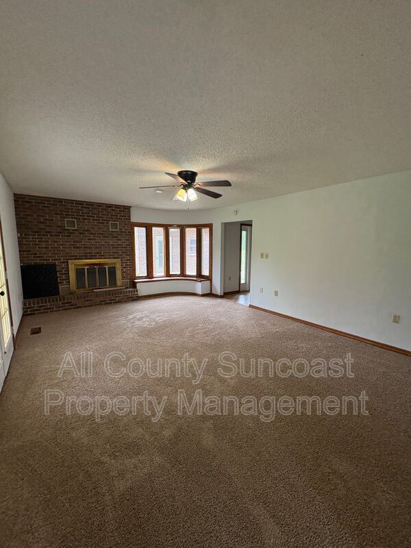 Photo - 2863 Government Farms Rd