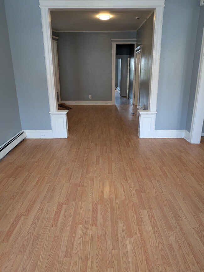 Photo - 231 Bayview Ave