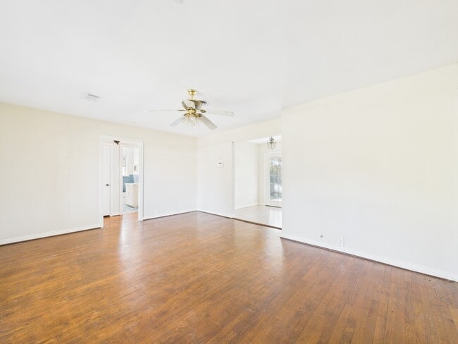 Photo - 3035 Guese Rd