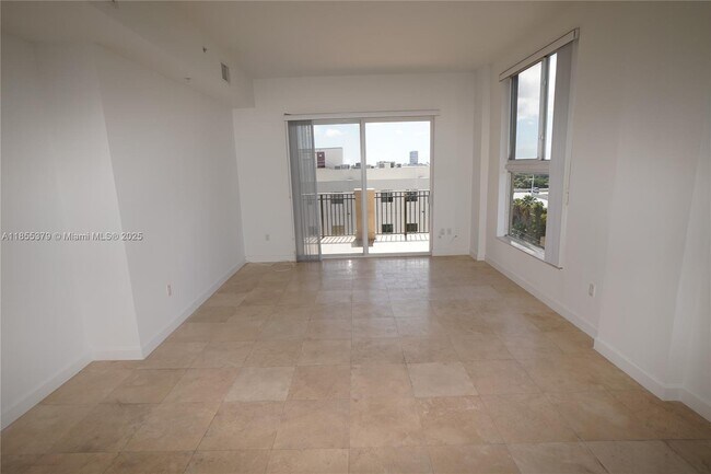 Photo - 2650 SW 37th Ave Unit 902