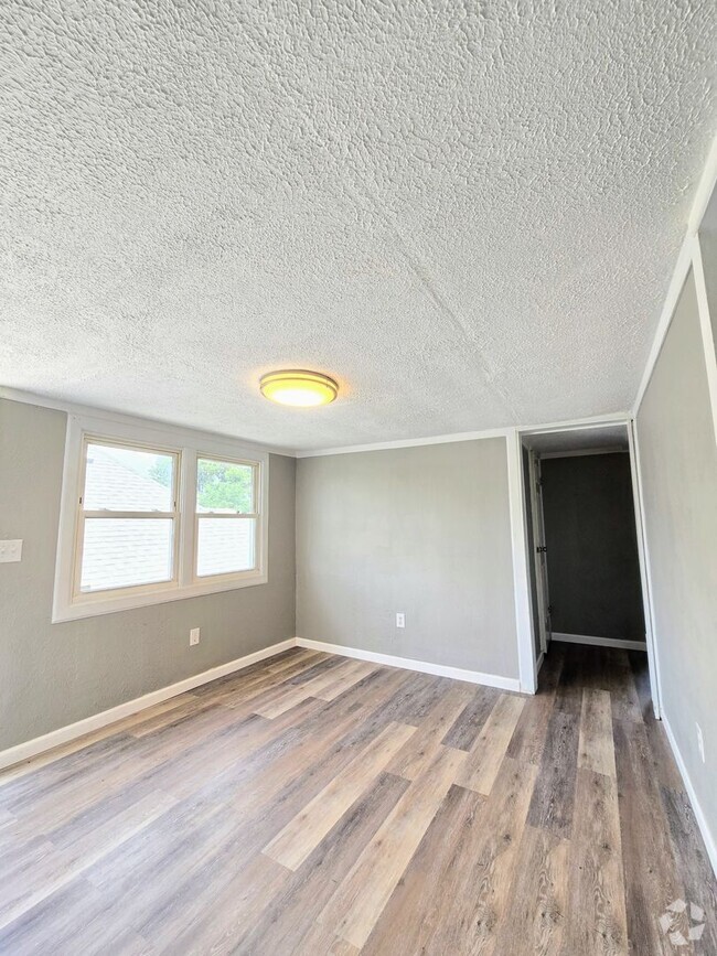 Building Photo - 1101 N Indiana Ave Unit 1101-02 North Indiana Avenue Rental