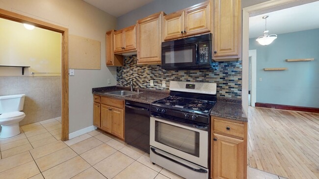 Building Photo - 522 12th Ave SE Unit #2 Rental