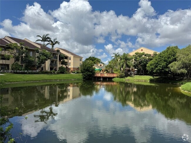 Building Photo - 9999 Summerbreeze Dr Unit 415 Rental