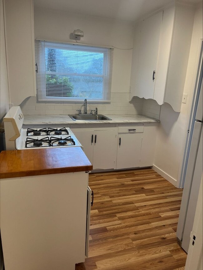 Photo - 2 Bedroom 1 Bath House Walking Distance to Cal Poly