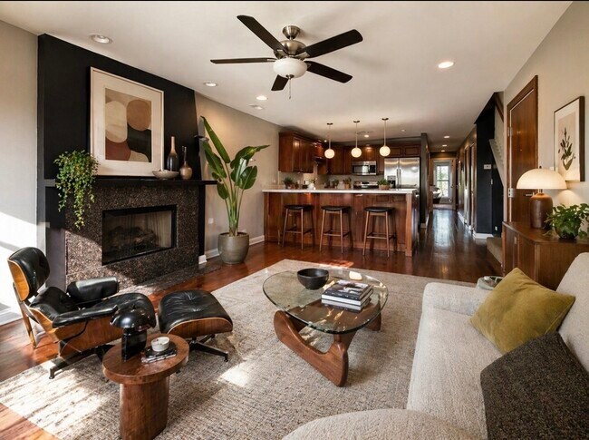 Photo - 5658 W 63rd St Unit 3W