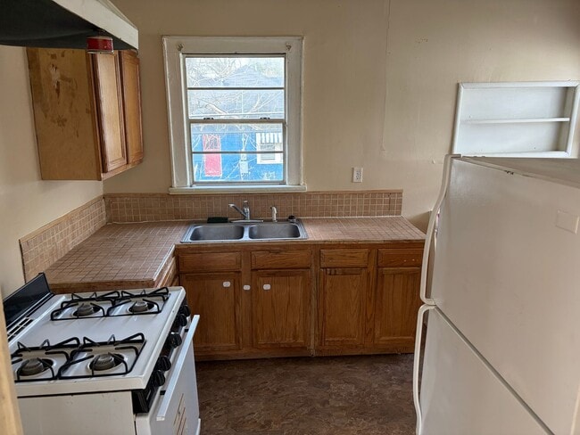 Photo - Cute Two Bedroom Apartment in Highland