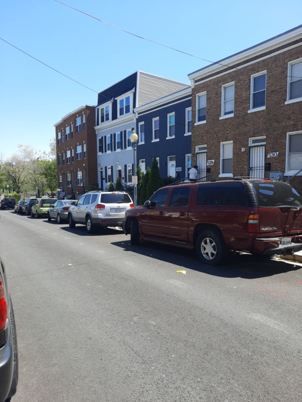 Photo - 528 Hobart Pl NW