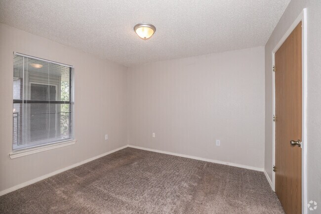 2BR, 2BA - 908SF - Second Bedroom
