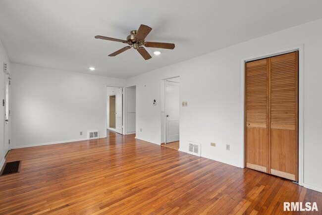 Photo - 5029 North Best Street