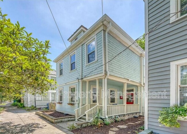 Building Photo - 169 Fishburne St Rental