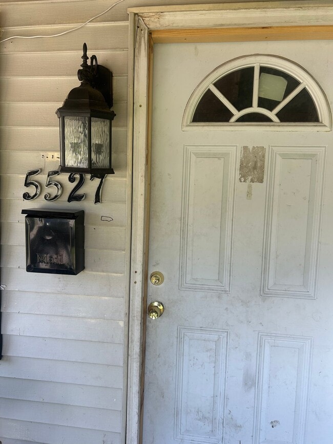Photo - 5527 Avon Pl