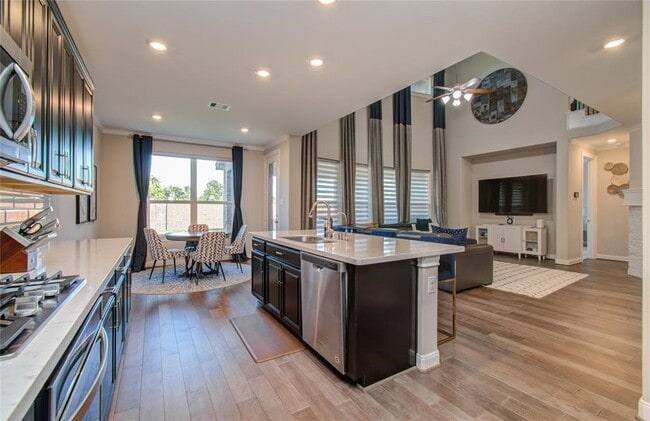 Photo - 4439 Rolling Field Ln