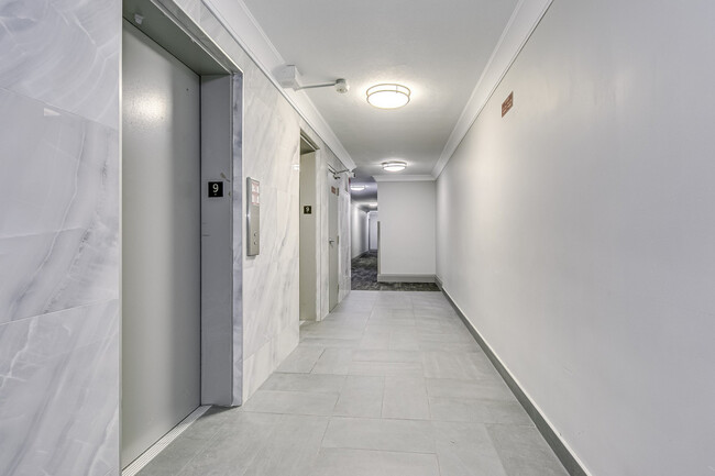 Surrey Lane Apartments