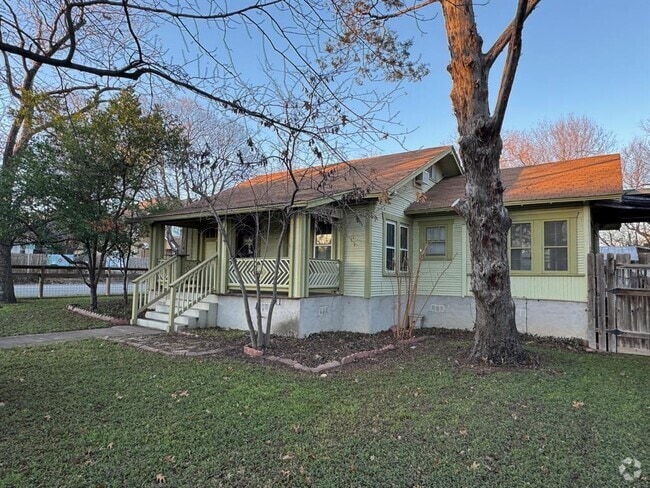 Building Photo - 920 E 46th St Rental