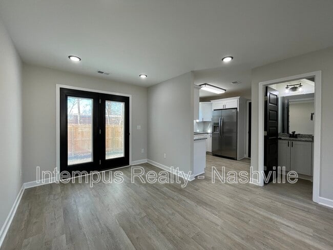 Photo - 146 N Trigg Ave