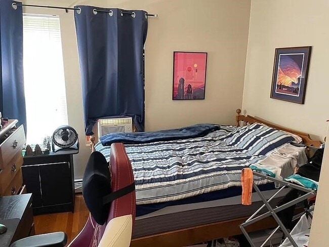 Photo - 309 Newton St