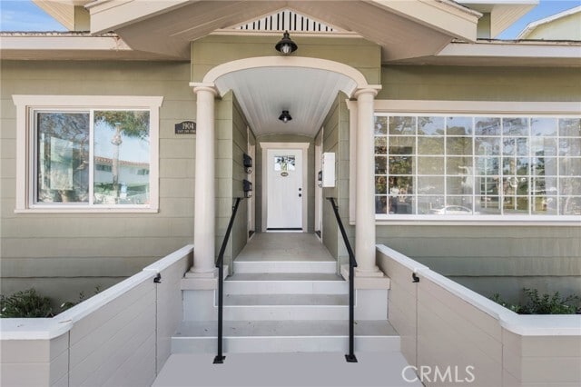 Building Photo - 1904 2nd St Unit 1904