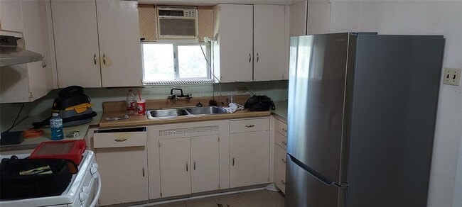 Photo - 201 W Anderson Ave