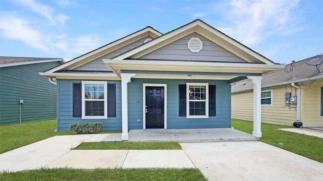 Building Photo - 7406 Blue Jay Dr