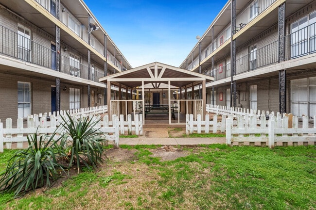 Photo - Westward Square