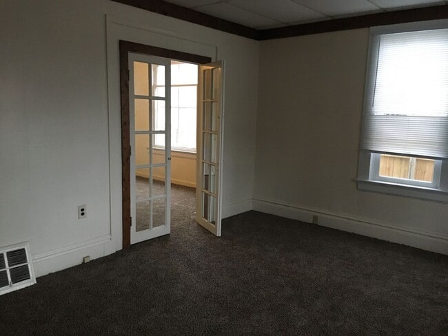 Photo - 3 BR House / Section 8 Voucher Accepted