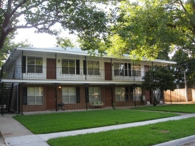 Foto principal - 1115 N Austin St Apartamentos