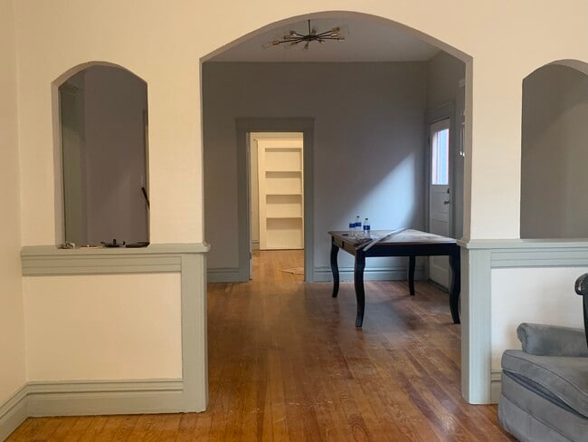 Photo - 510 W 1st Ave