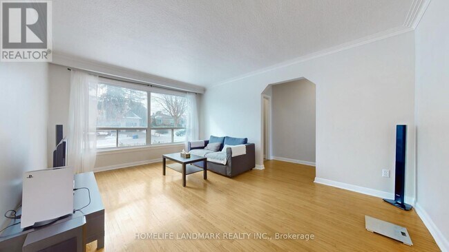 Photo - 219 Southview Rd