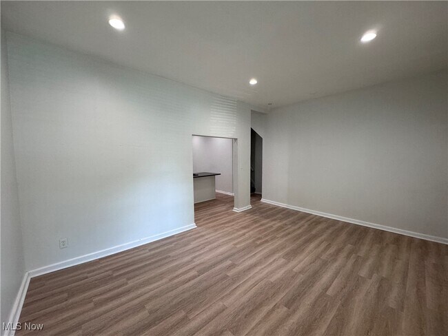 Photo - 3820 John Ave