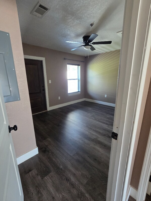 Photo - 2015 E Canal St Unidad B