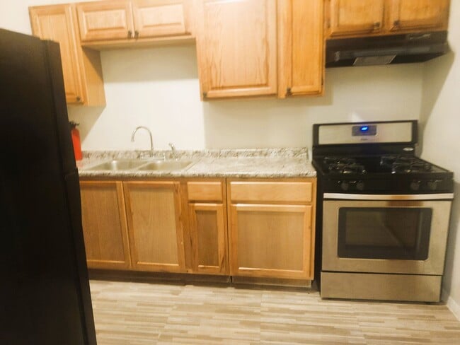 Photo - 6730 S Clyde Ave Unit 1