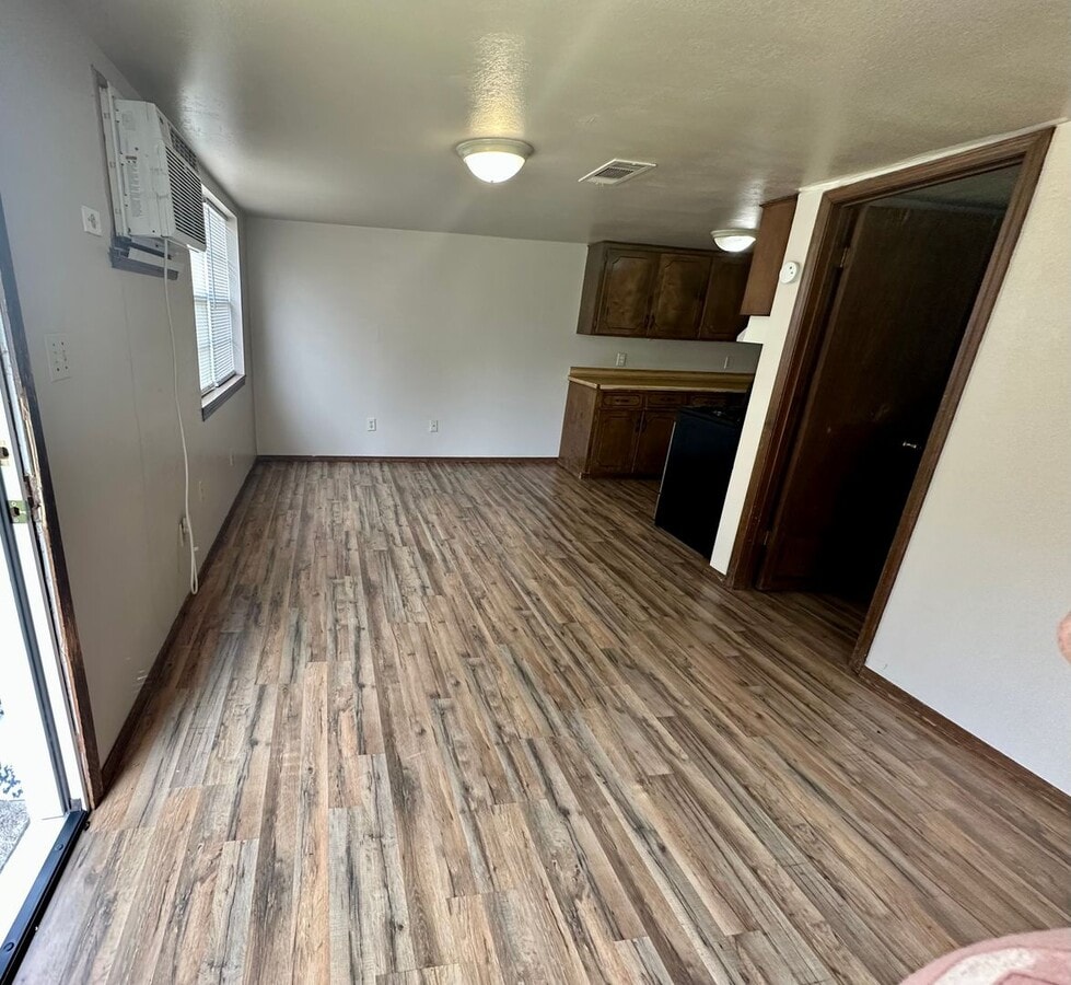 220-226 East J St - 220-226 East J St Unit 220 East J St