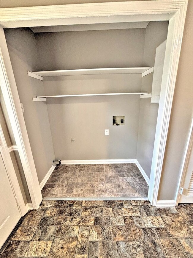 2917 Wimberly Dr SW Unit 2917 Wimberly Dr SW Apt D