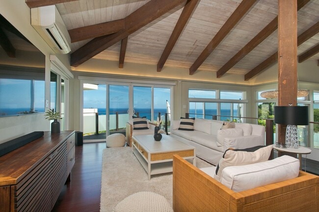 Photo - Elegant Oceanview Residence in Prestigious Hawaii Loa Ridge – 3 Bed / 3 Bath