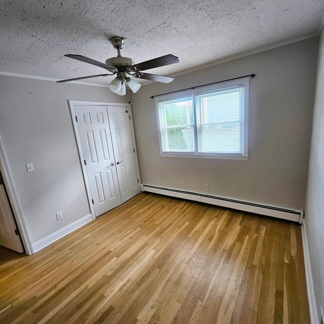 153 Webster Ave Unit 1 front