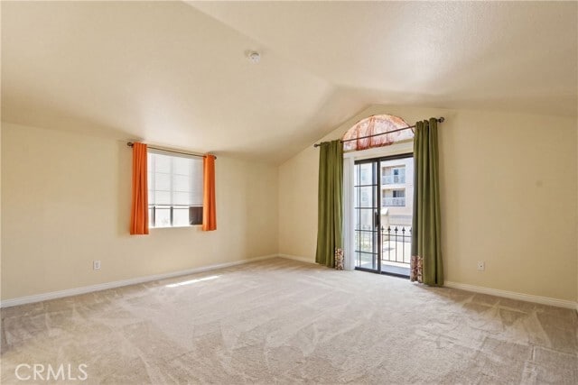 Photo - 1052 Belmont Ave Unidad A