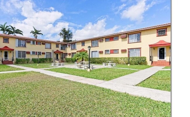 Photo - 661 SW 11th St Condo Unit 22W