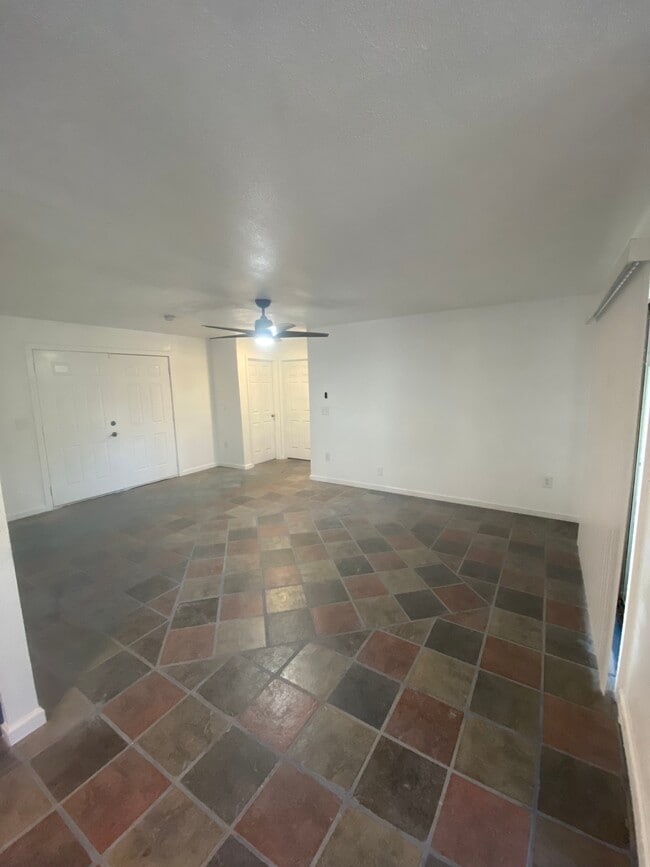 Photo - 5036 Lake Shastina Dr