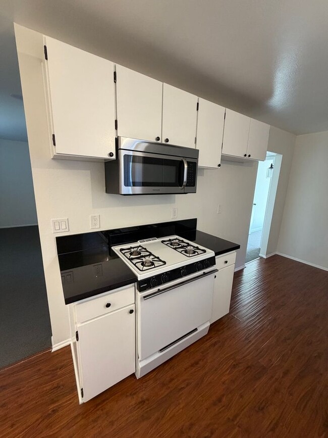 Photo - 2 Bed, 1 Bath single story duplex