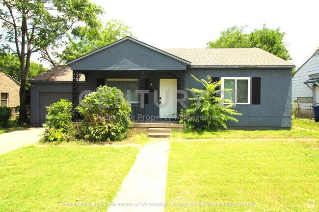 Building Photo - Charming 4/2/1 Home in Dallas Ready for Mo...