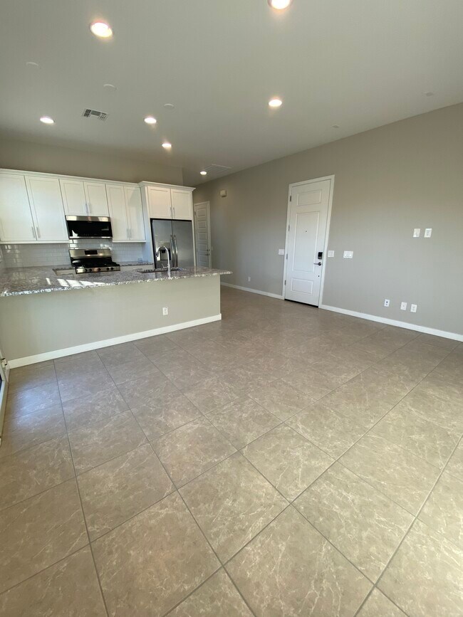 Photo - 5860 S Delaware St