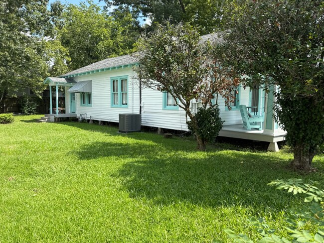 Photo - 416 Voorhies St