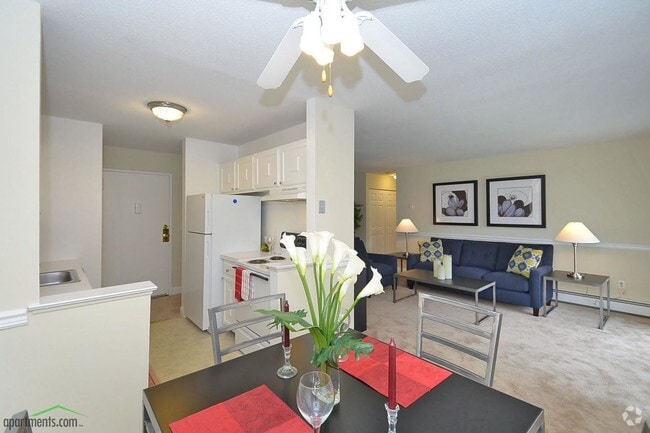 Dining Room - Parkview Apartments