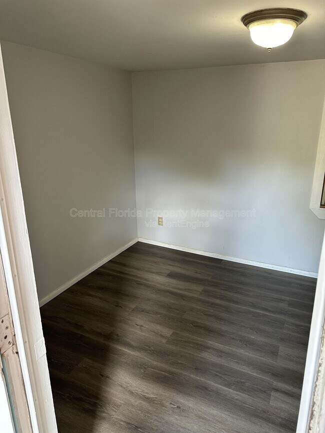 Photo - 1233 Virginia Dr